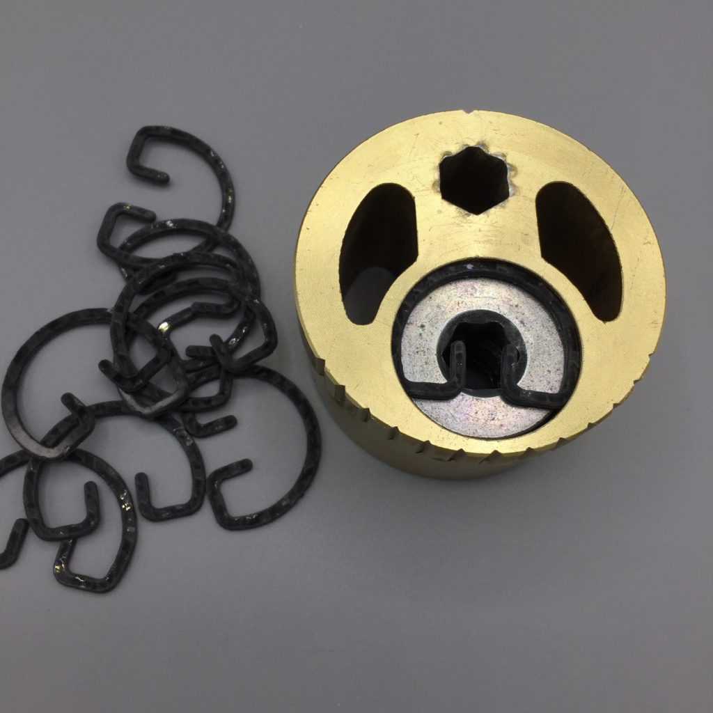 Carbon Fiber Rear Axle Retaining Clips